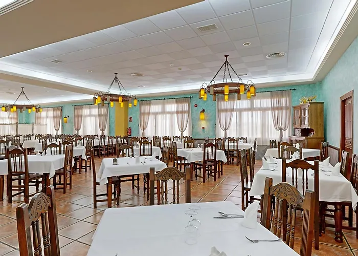 Moya Hotel Restaurante