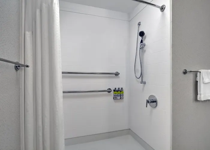 Holiday Inn Express Atmore By Ihg