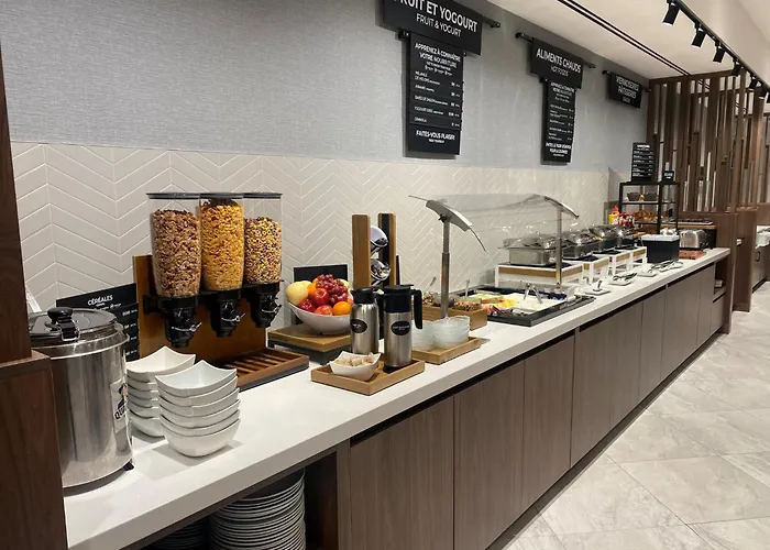 Holiday Inn Laval Montreal By Ihg