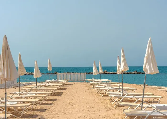Holiday Inn Nice - Port St Laurent By Ihg