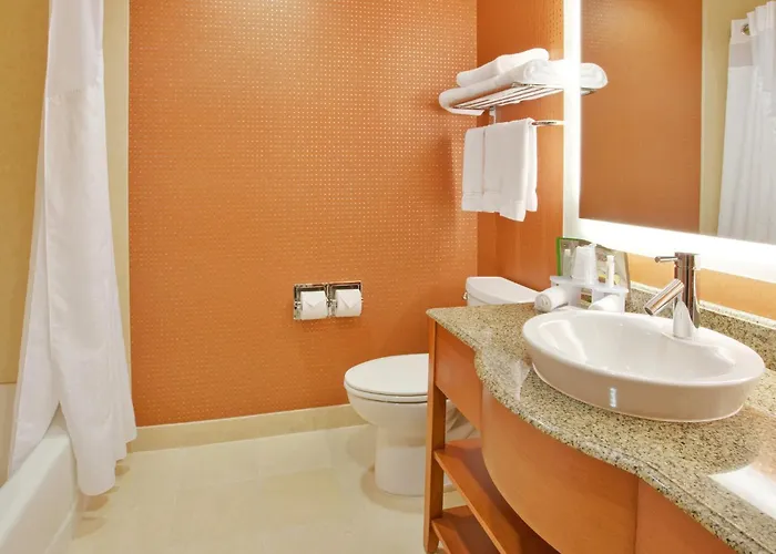 Holiday Inn Express Hotel & Suites Santa Cruz By Ihg