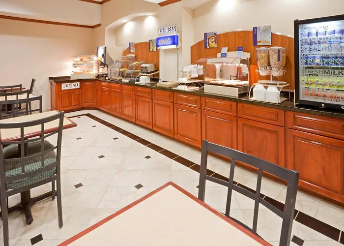 Holiday Inn Express Hotel & Suites Decatur, Tx By Ihg