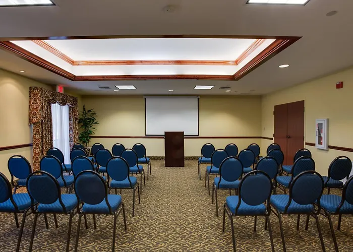 Holiday Inn Express & Suites Sebring By Ihg