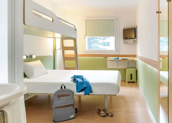 ibis budget Amberieu en Bugey/Chateau Gaillard A42