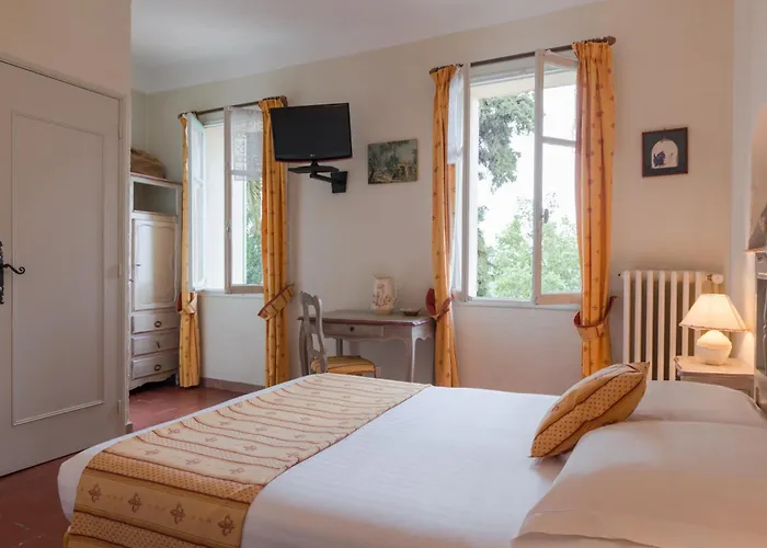 Logis Hotel La Bellaudiere