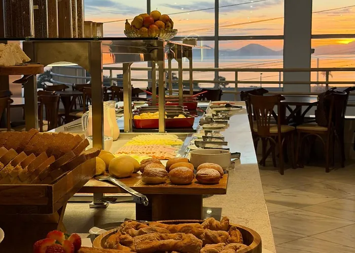 Favorita Golden Hotel E Eventos