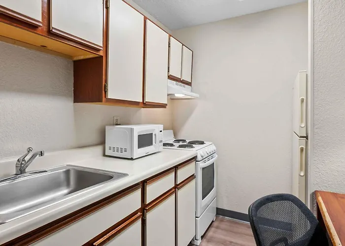 Extended Stay America Suites - Fort Wayne - North