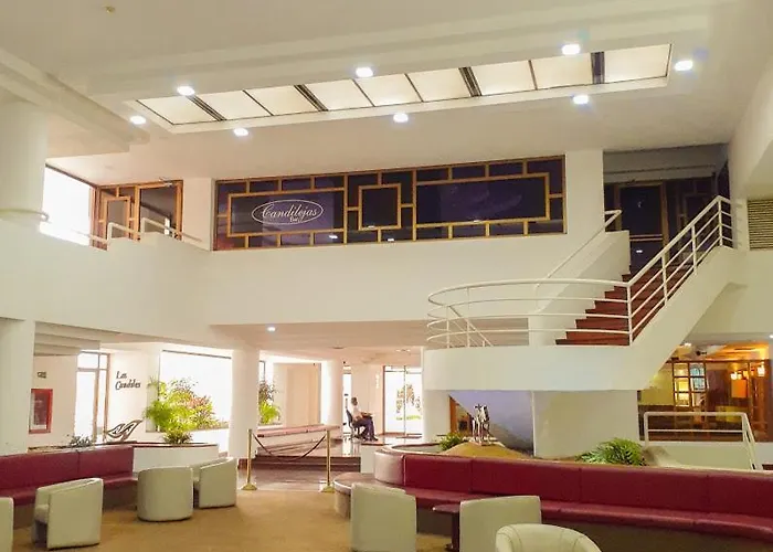 Hotel Cristina Suites