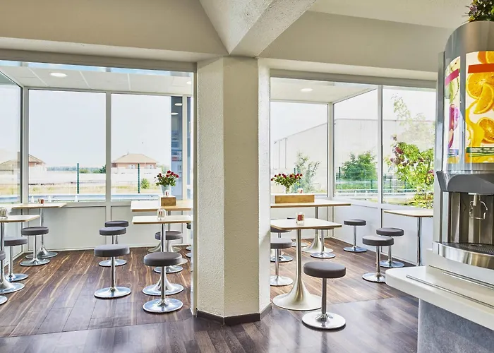 Ibis Budget Santeny