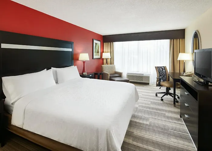 Holiday Inn Express & Suites I-26 & Us 29 At Westgate Mall By Ihg