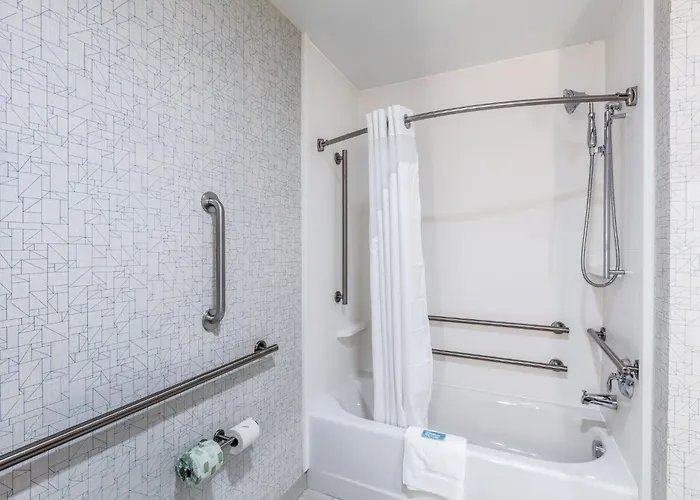 Holiday Inn Express & Suites Jersey City North - Hoboken By Ihg
