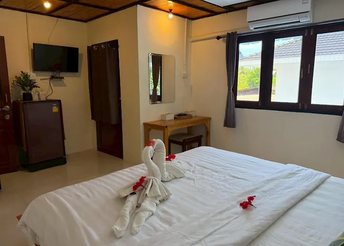 Mookboonchu Guesthouse ,Kohmook Trang