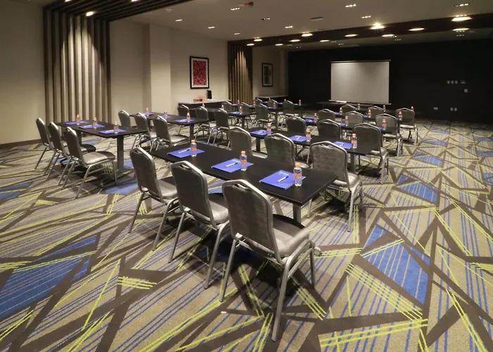 Holiday Inn Express - Monterrey - Fundidora By Ihg