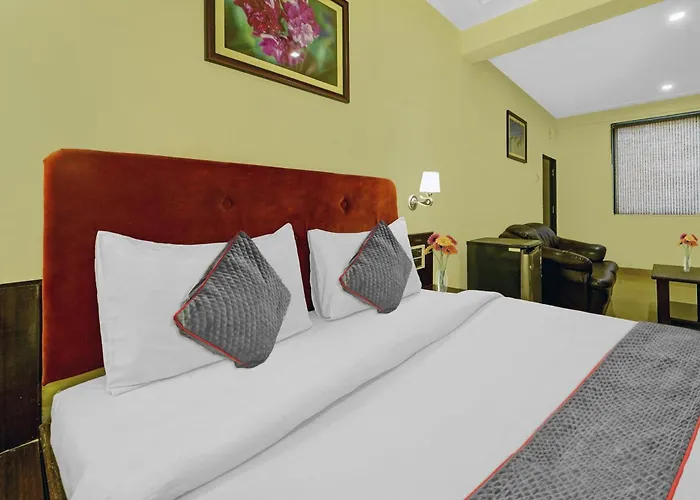 Hotel O Silver Leaf