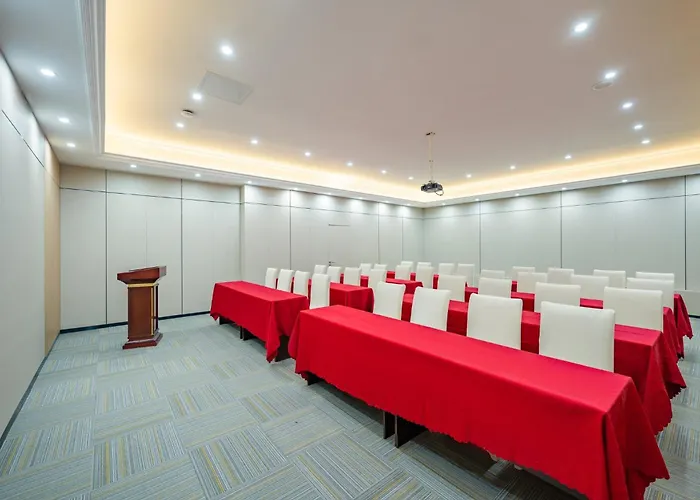Holiday Inn Express Chengdu Tianfu Square By Ihg