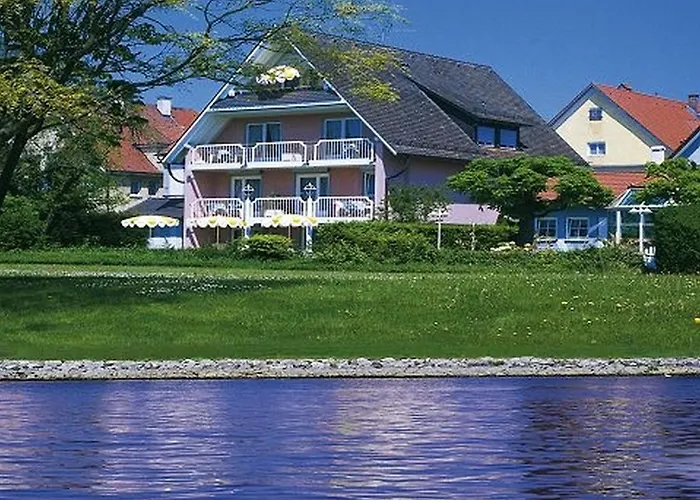 Hotel Strand-Cafe Mit Gaestehaus Charlotte