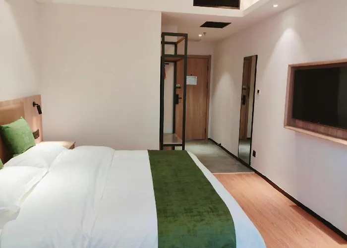 Green Tree Inn Express Heze University Town