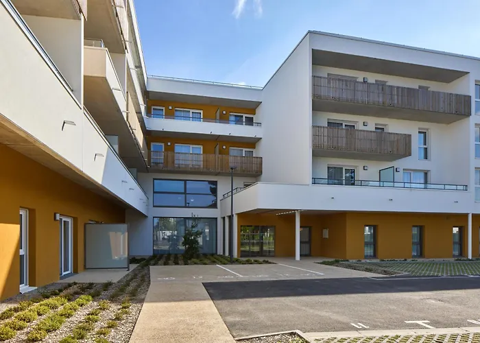 Zenitude Hôtel-Résidences Plerin