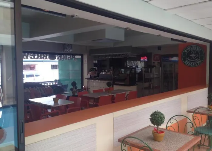 Dm Residente Hotel
