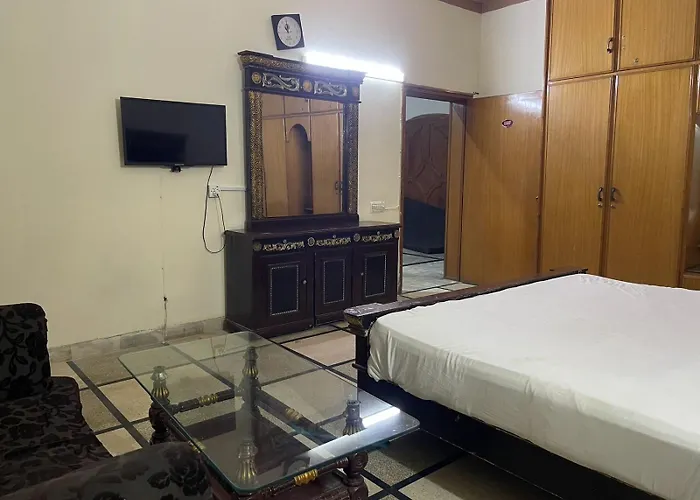 New Moon Soon Hotel
