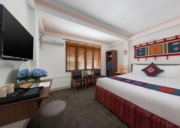 July House Central Sapa