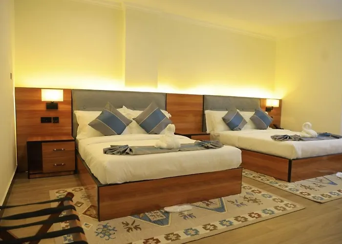 Point Central Hotel