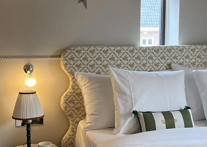 Flores Boutique Hotel