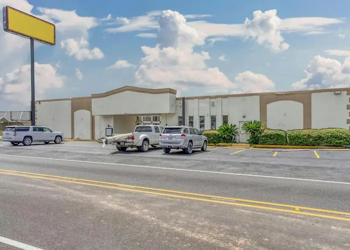 Oyo Hotel Alexandria La- Hwy 165