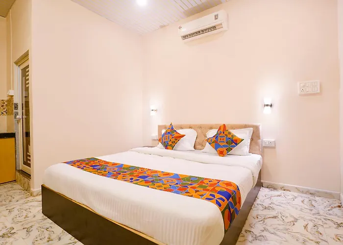 Fabhotel Hill View Cottages - Nr Club Cubana