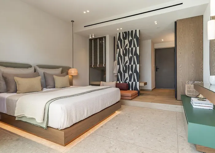 Pefkos Beach Hotel & Suites