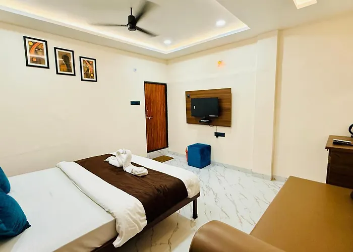 Hotel Gurukripa Palace
