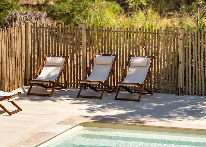 Les Suites De Chateau Roussillon - Les Suites Collection