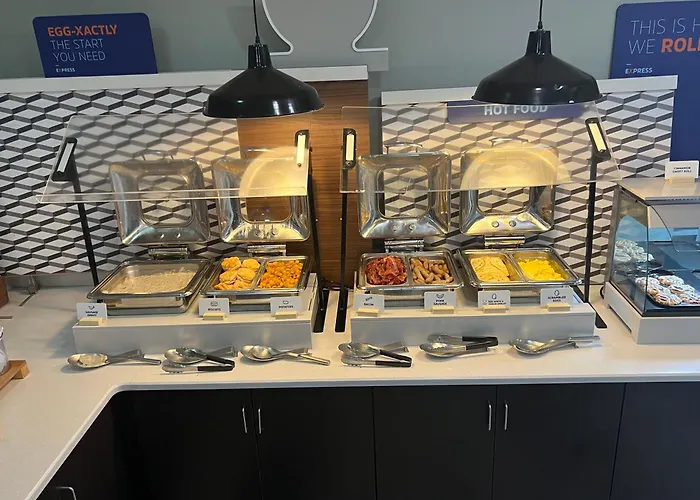 Holiday Inn Express Panama City - Tyndall