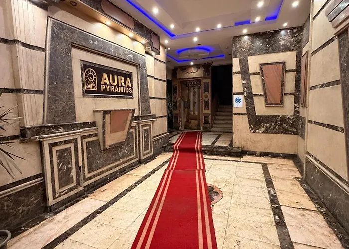 Aura Grand Pyramids View Inn