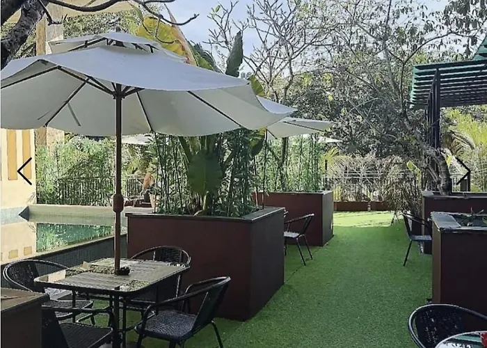 Aizel Inn, Patong Beach