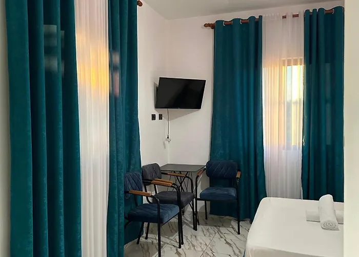 Hotel Vellezerit Ndoj