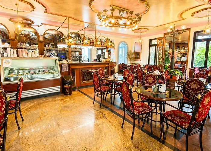 Etoile Hotel