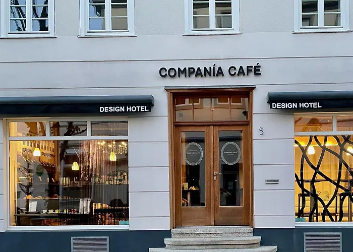 Compania Cafe Design Hotel