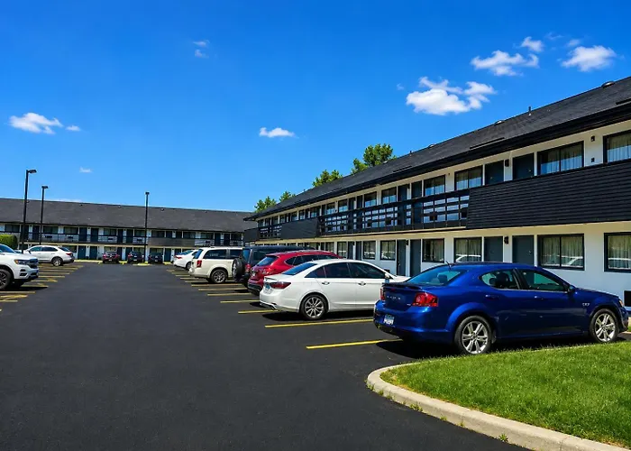 Cranberry Park Hotel