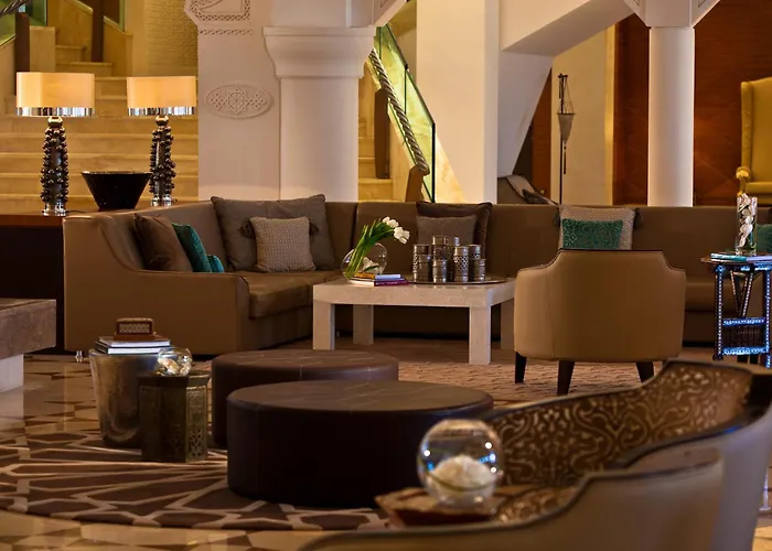 Alcazar Hotel