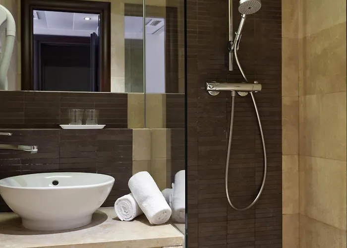 ibis Styles Beaulieu sur Mer