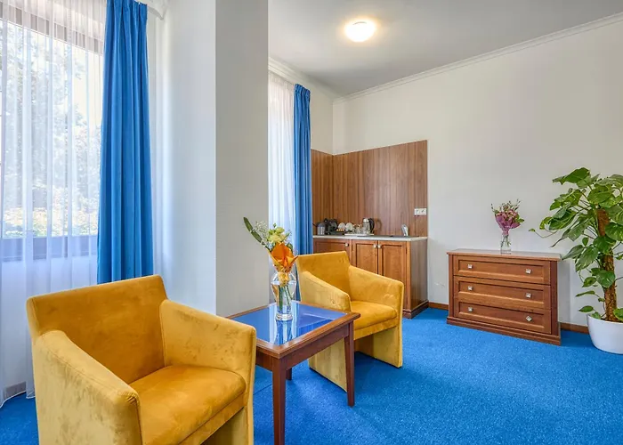Bassiana Hotel Es Etterem