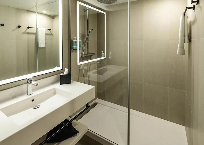 Novotel Paris Suresnes Longchamp