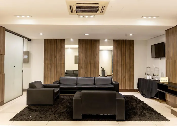Monaco Hotel & Convention By Easy Class