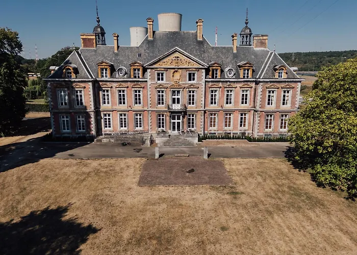 Domaine Du Chateau De La Neuville
