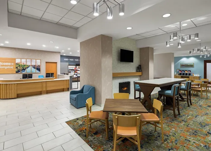 Hampton Inn & Suites Bremerton
