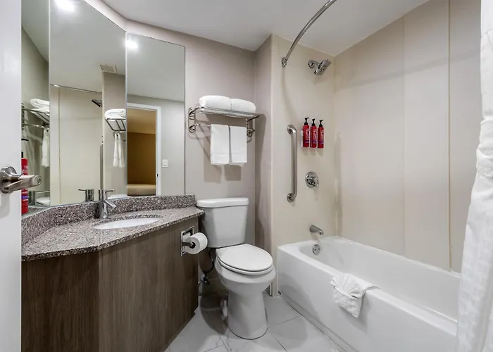 Surestay Plus Hotel By Best Western Chicago Lombard