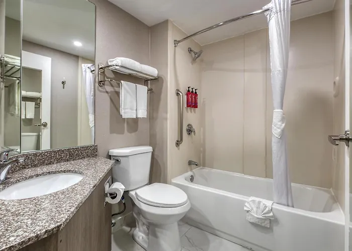 Surestay Plus Hotel By Best Western Chicago Lombard