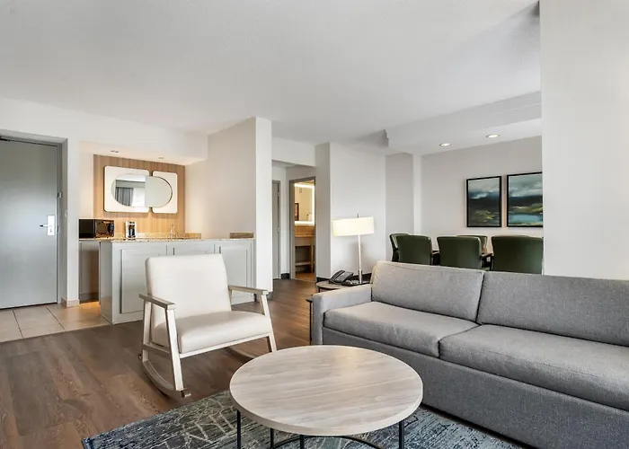 Doubletree Suites By Hilton Raleigh-Durham