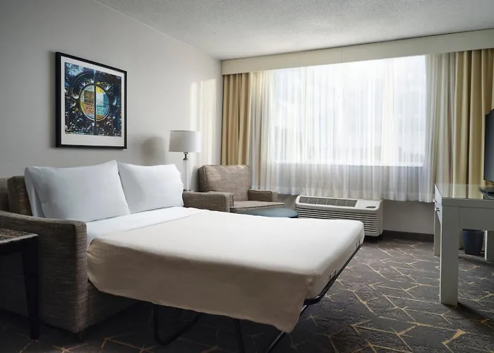 Holiday Inn & Suites Boston Peabody By Ihg